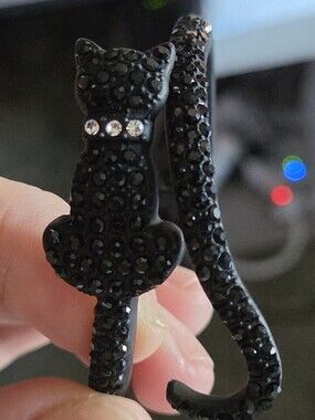 NWOT True to Form Black Crystal Cat Hinged Bangle Bracelet –Whimsigoth Halloween